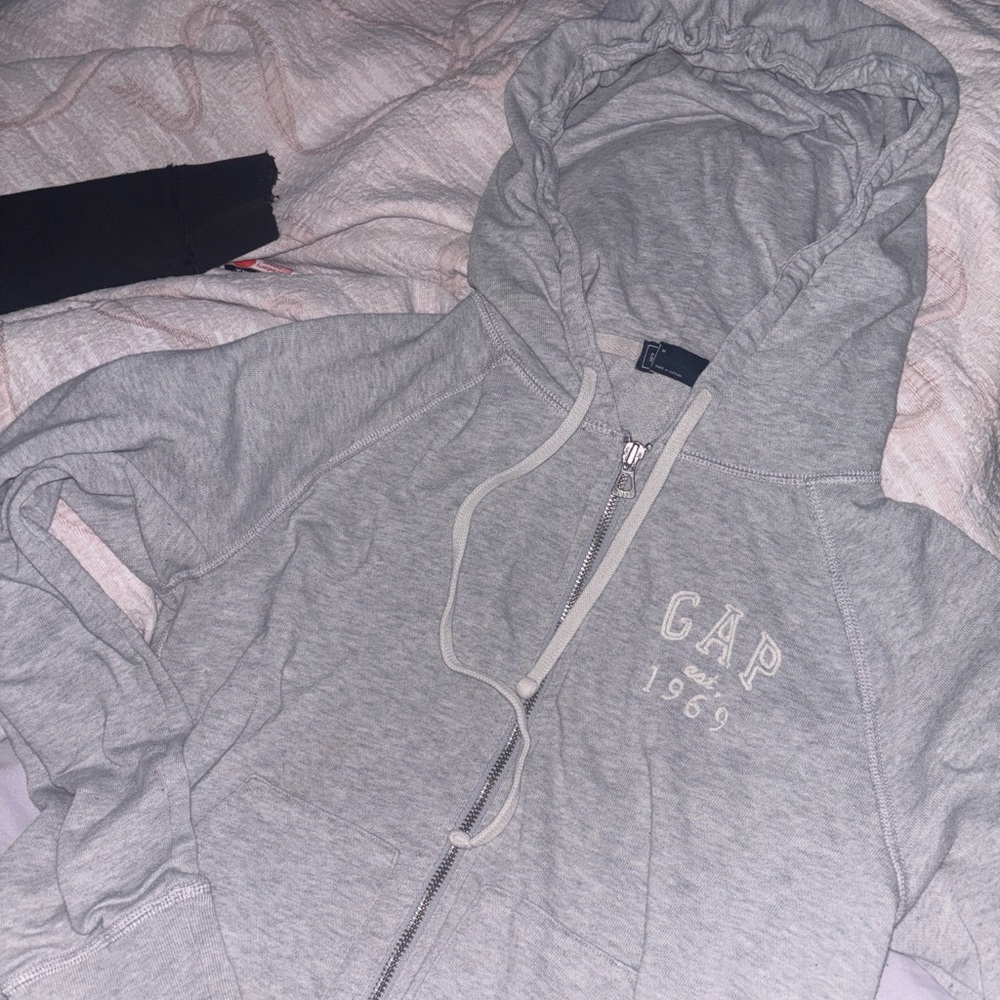 Vintage GAP Light Gray Full-Zip Hoodie